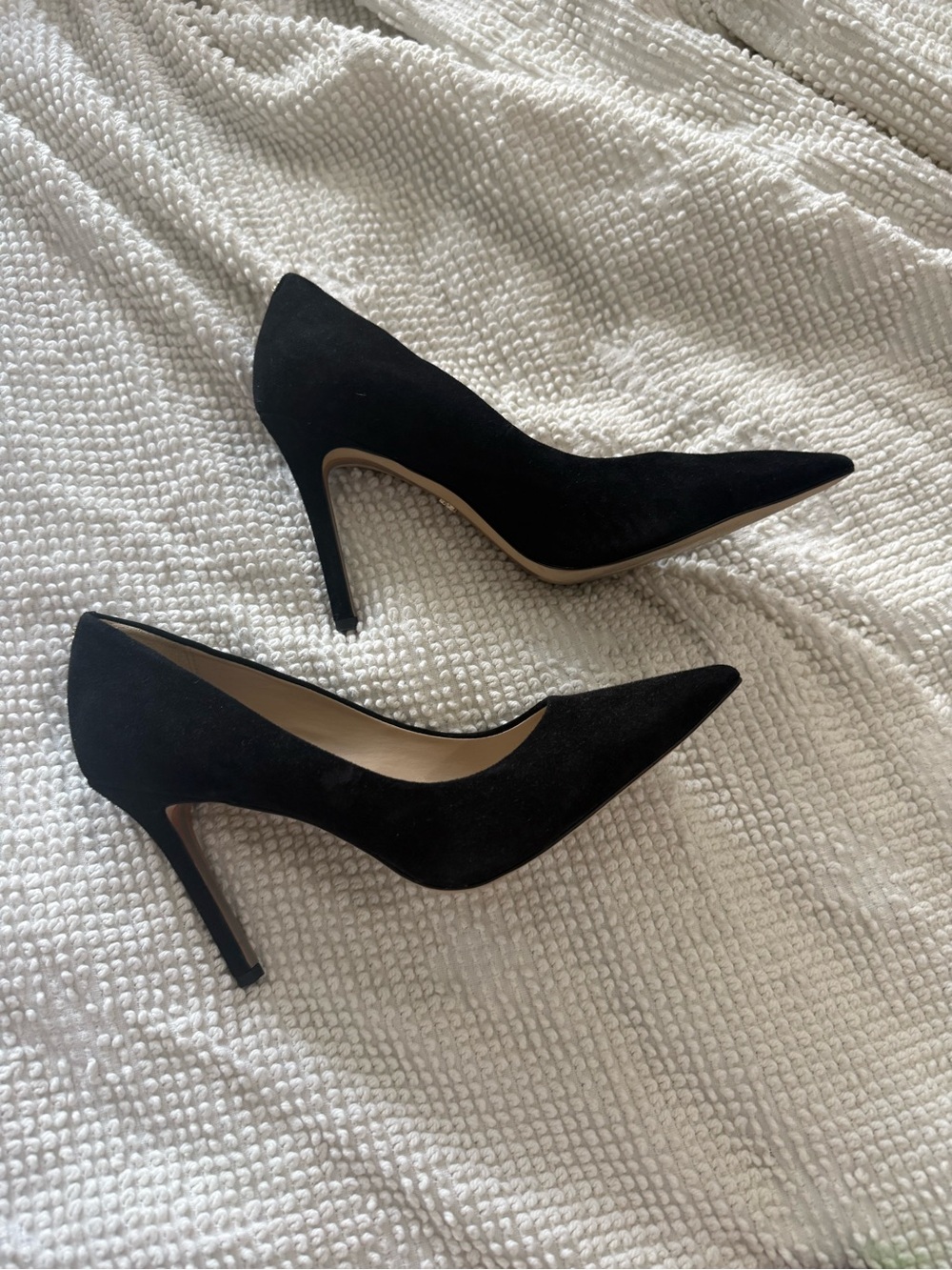 Sam Edelman Black Pointed-Toe Suede Stiletto Pumps